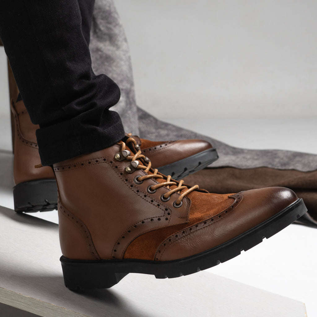 حذاء هاف بوت جلد