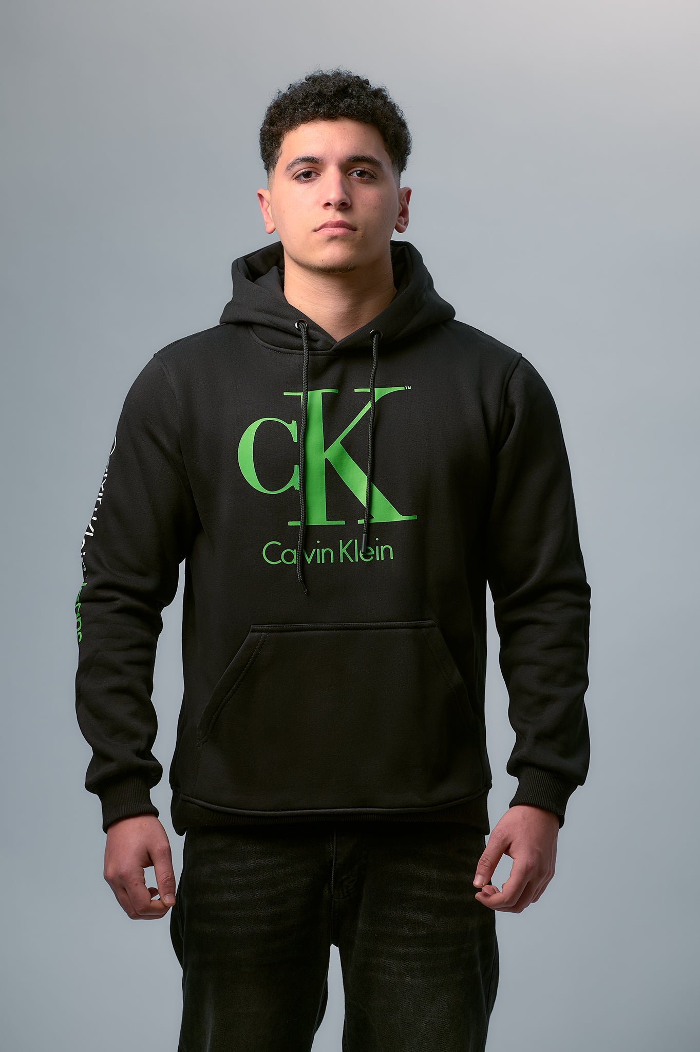 Calvin Klein Hoodie - NoirFashion