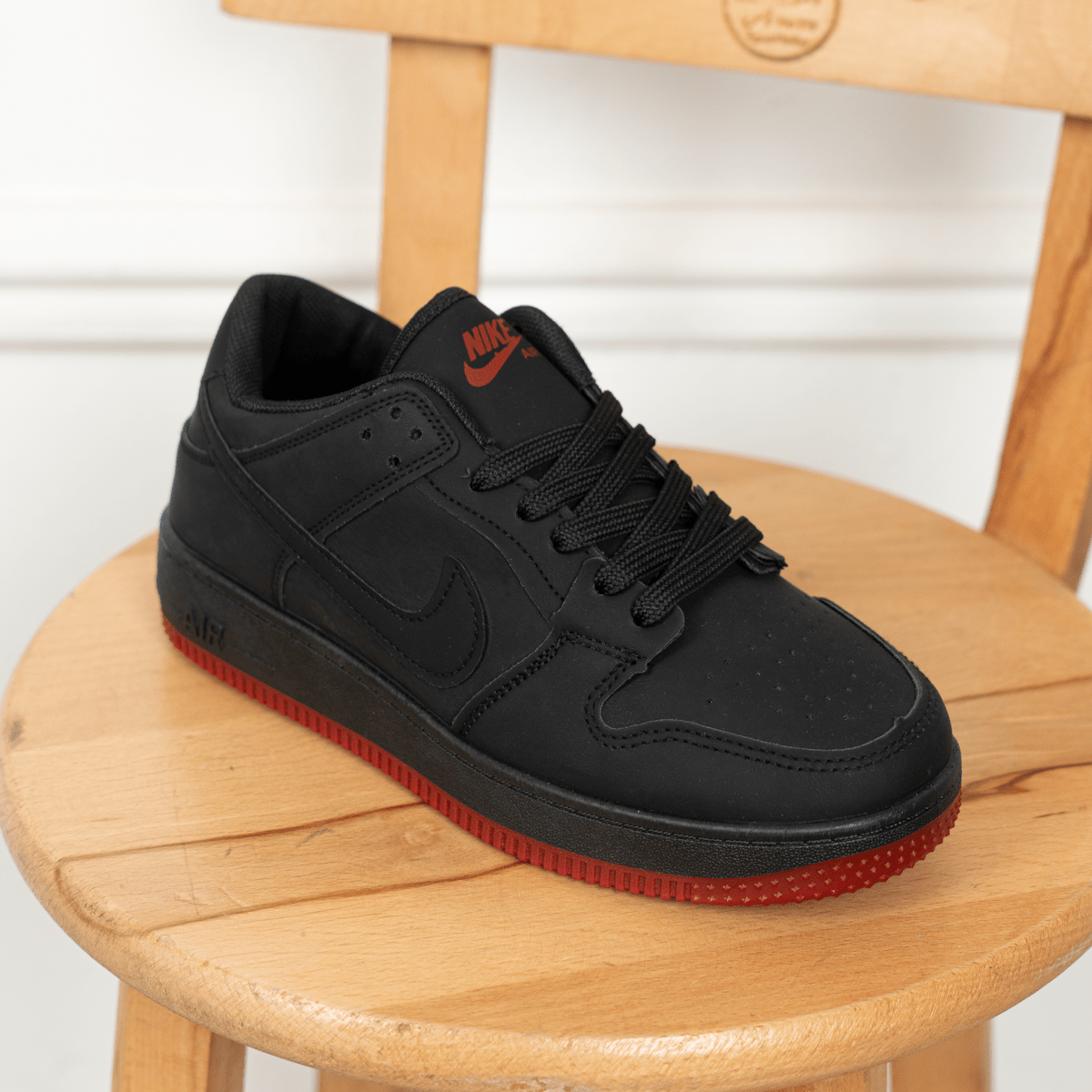 Nike AirForce - NoirFashion